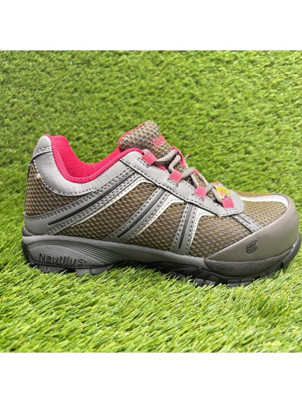 Nautilus N1393 SR Womens Size 8.5 Green Gray Pink Steel Toe Safety Work Shoes